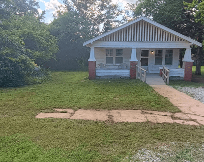 LAWN TRIMMING